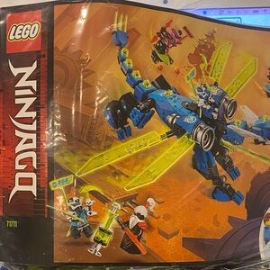 LEGO Ninjago Set No. 71711 Jays Cyber Dragon